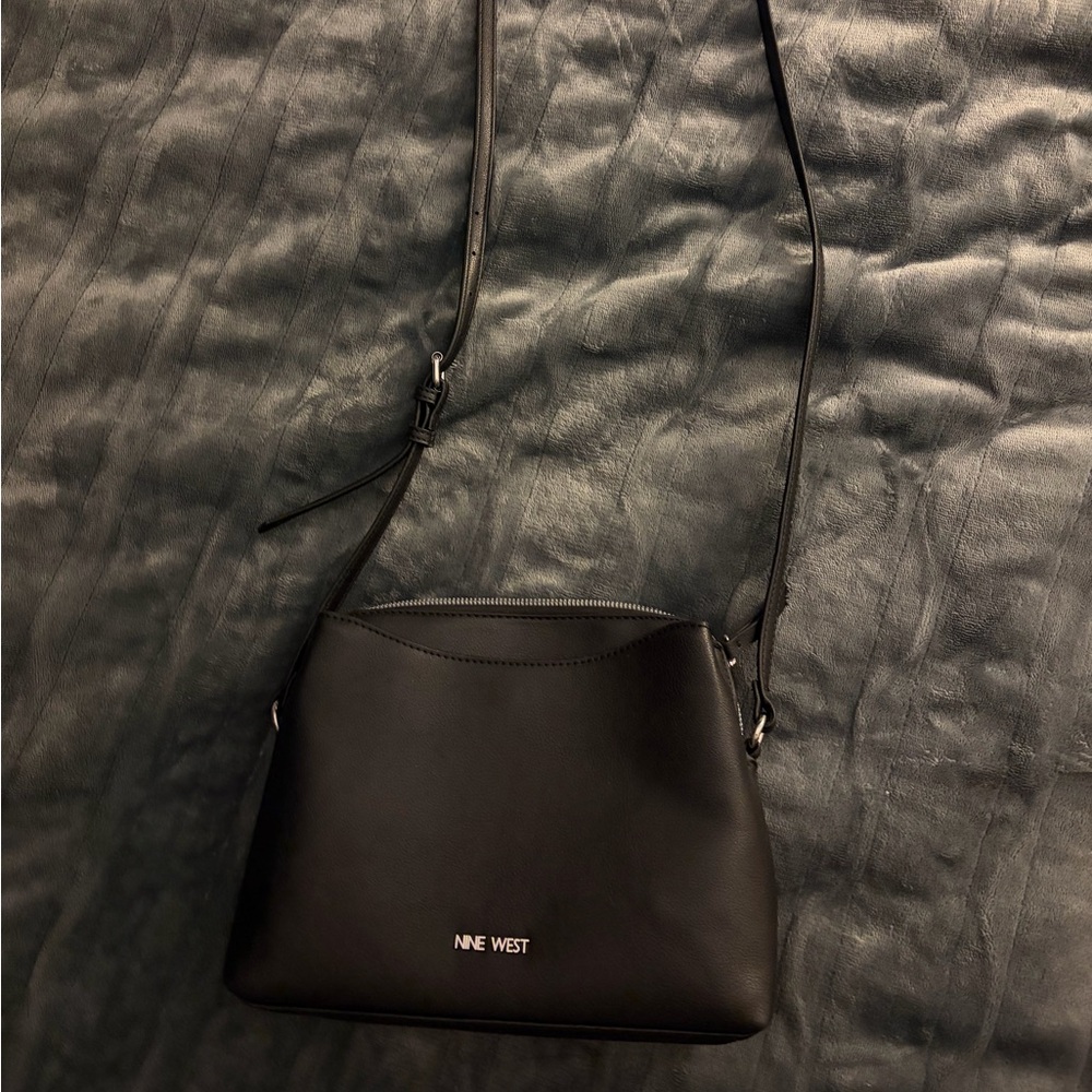 Nine West Black Crossbody bag - Picture 2 of 8